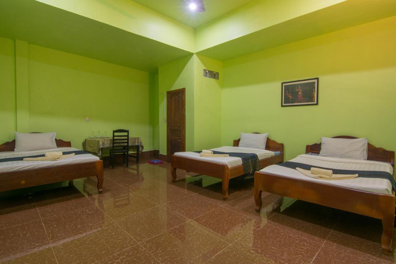 Relax Resort Angkor Villa Сіємреап Екстер'єр фото