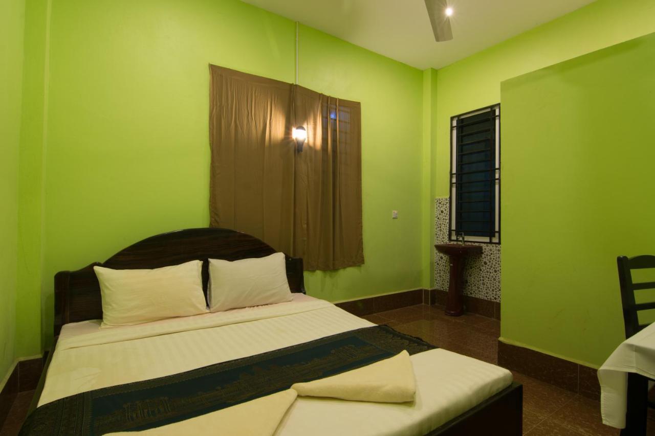 Relax Resort Angkor Villa Сіємреап Екстер'єр фото